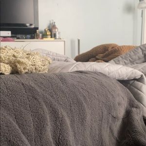 Meet your Posher, Julia